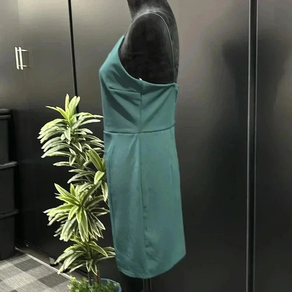 Altar’d State Asymmetrical neckline,stretch cord straps,zipper back,slit - Picture 3 of 10